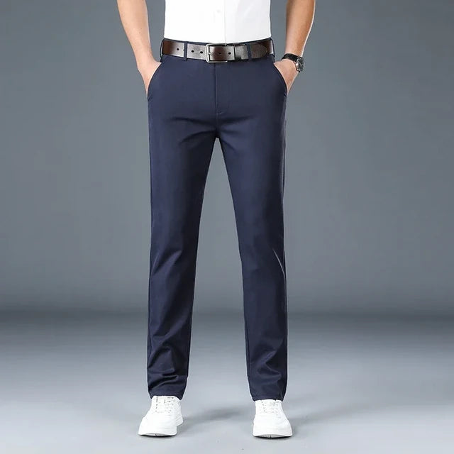 Men's drawstring pants in a soft, breathable fabric. buy now 